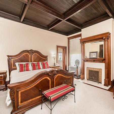 Hotel One Of These Nights - King Sized Bed - Sleeps 2 Lynchburg Exteriér fotografie