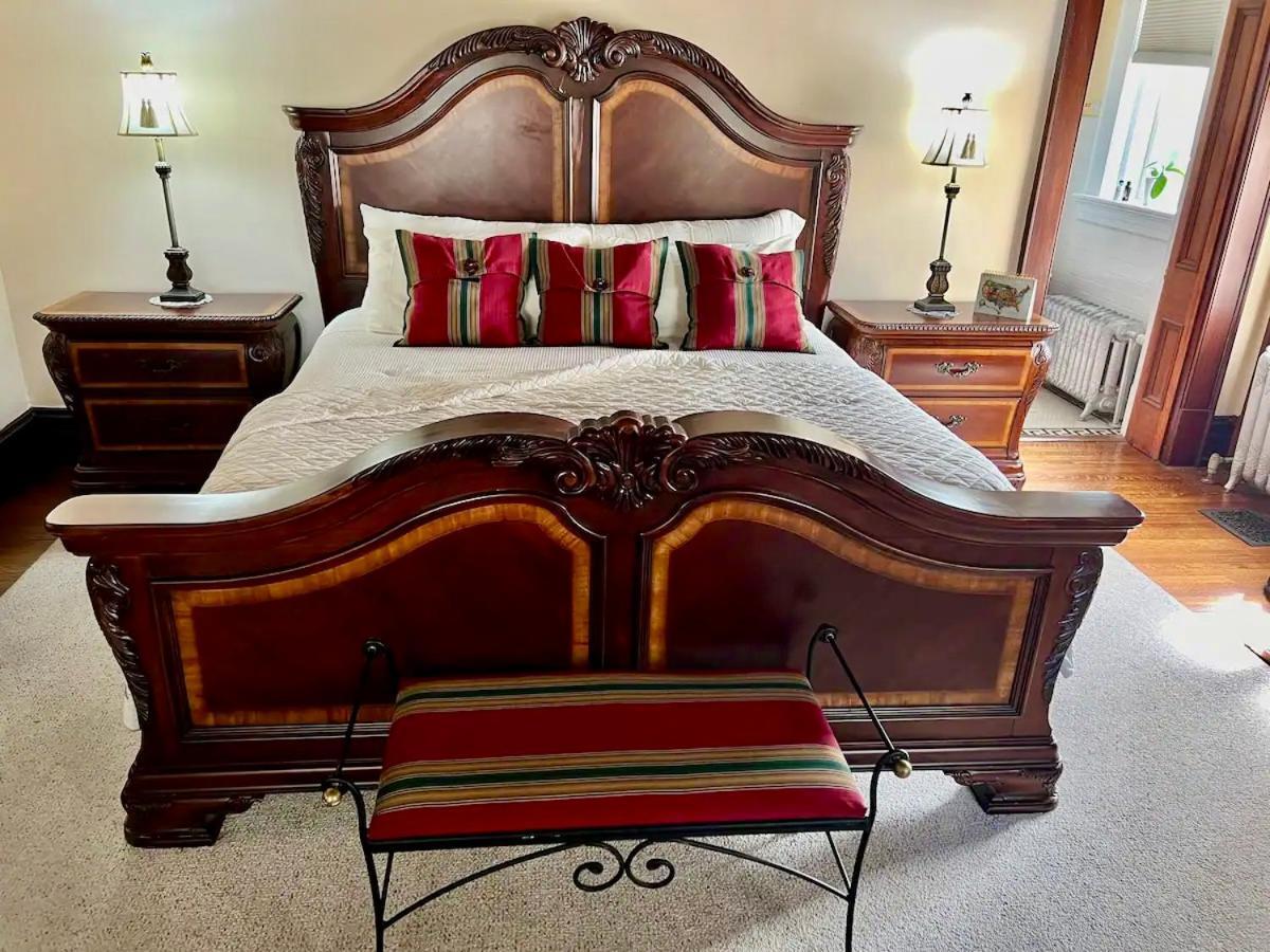 Hotel One Of These Nights - King Sized Bed - Sleeps 2 Lynchburg Exteriér fotografie